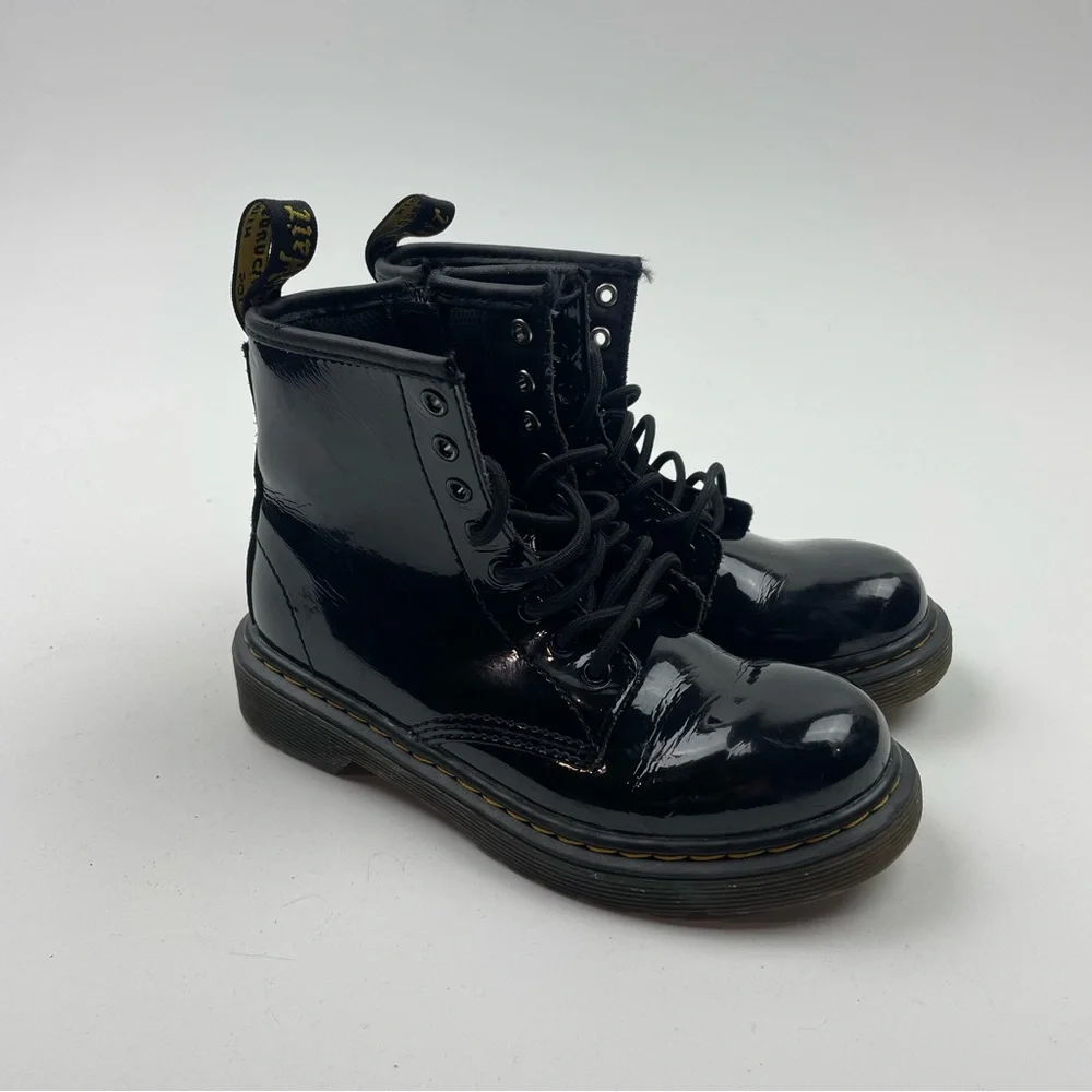 DR MARTENS 1460 PATENT LEATHER LACE UP BOOTS